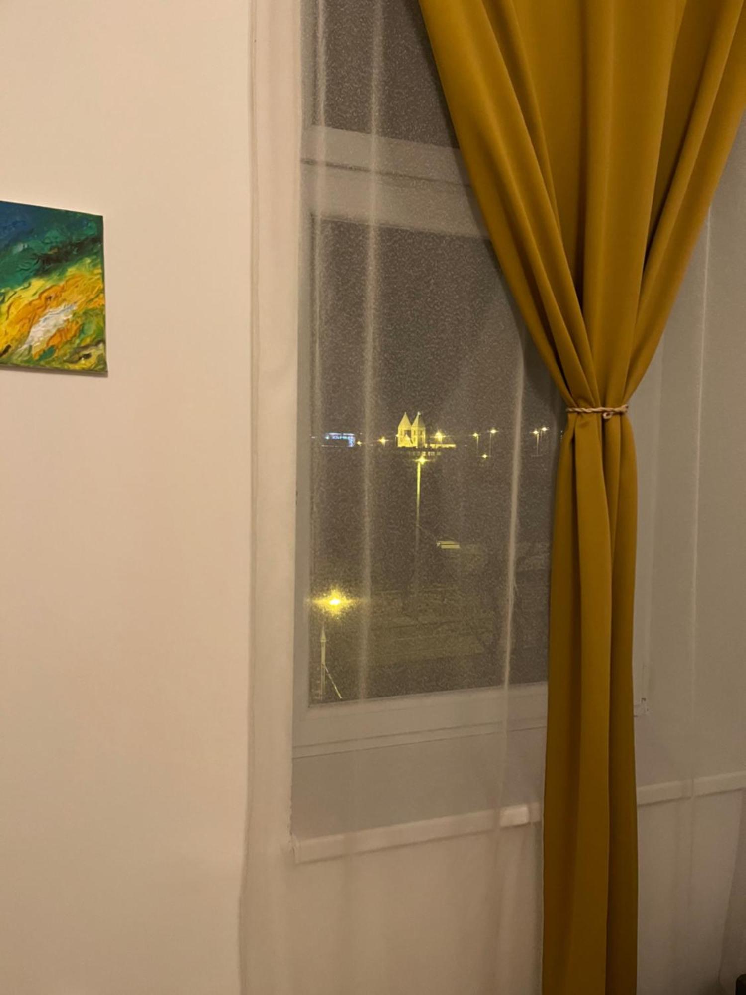 View - Center West Apartment *