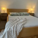 Ic Comfort Studio Apartment Garage Option