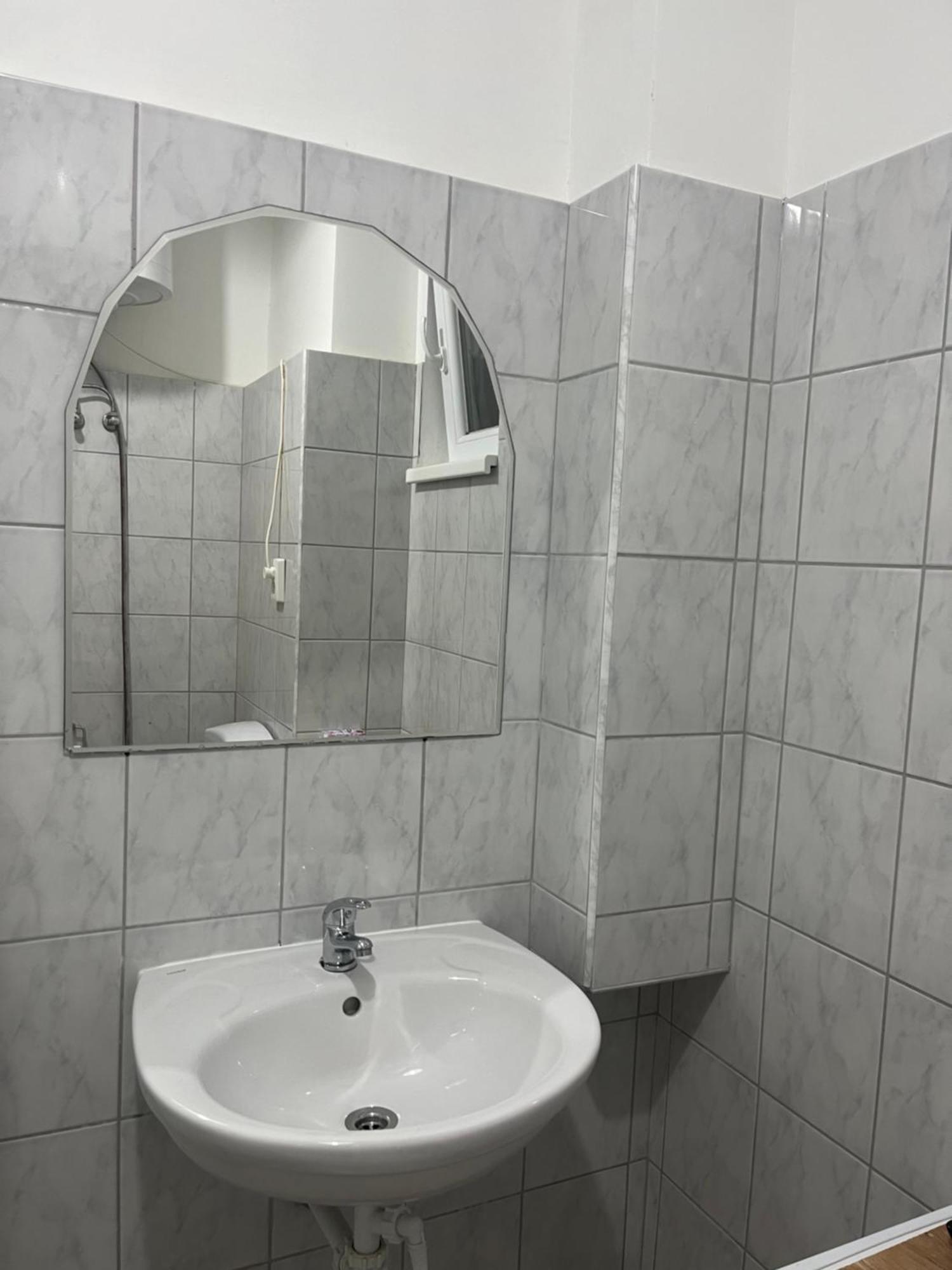 Apartment Ic Comfort Studio Apartment Garage Option *